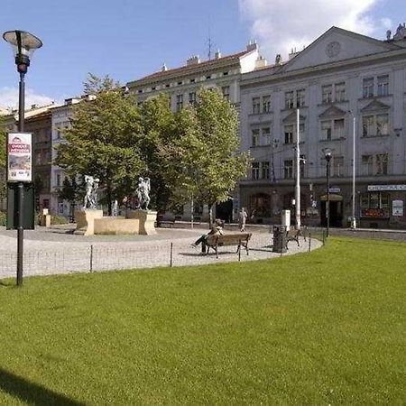 Hostel Junior Praha Bagian luar foto